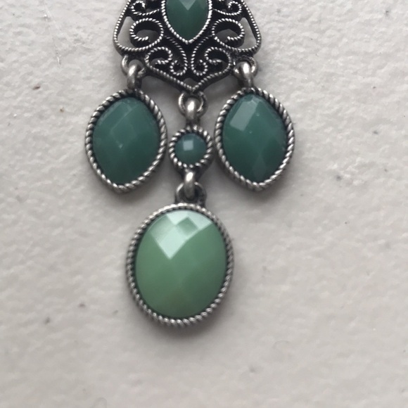 NICKEL,AQUA and green earring by Lia Sophia - Picture 2 of 5